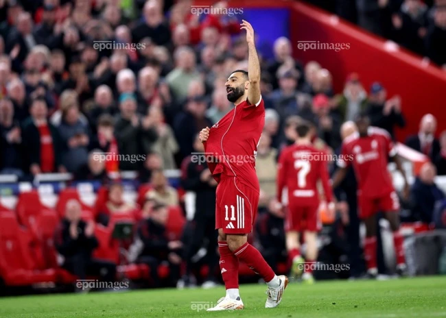salah-roi-liverpool-sau-9-nam-va-loi-chia-tay-khien-fan-roi-nuoc-mat (1).jpg