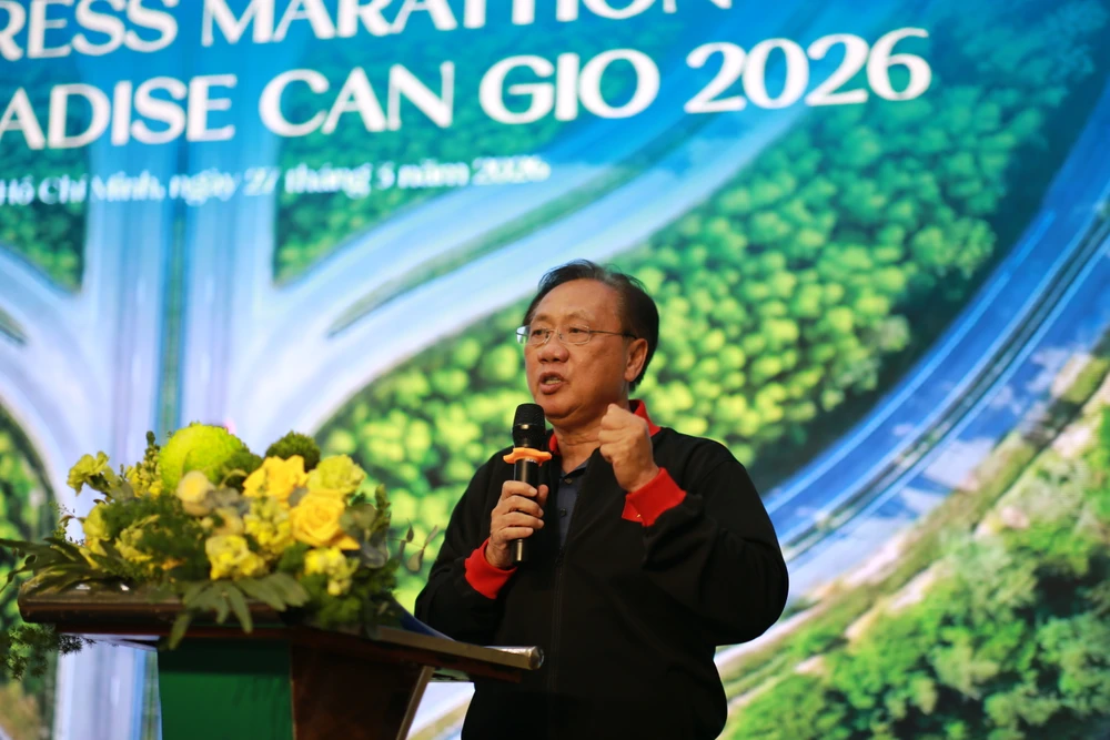 5-000-runner-do-bo-can-gio-voi-duong-chay-xuyen-rung-cham-bien-gay-sot (2).jpg