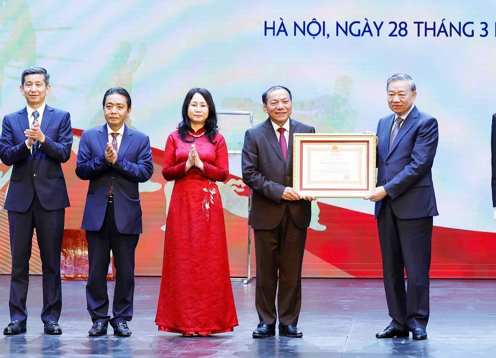 tong-bi-thu-to-lam-du-le-ky-niem-80-nam-the-thao-viet-nam (5).jpg