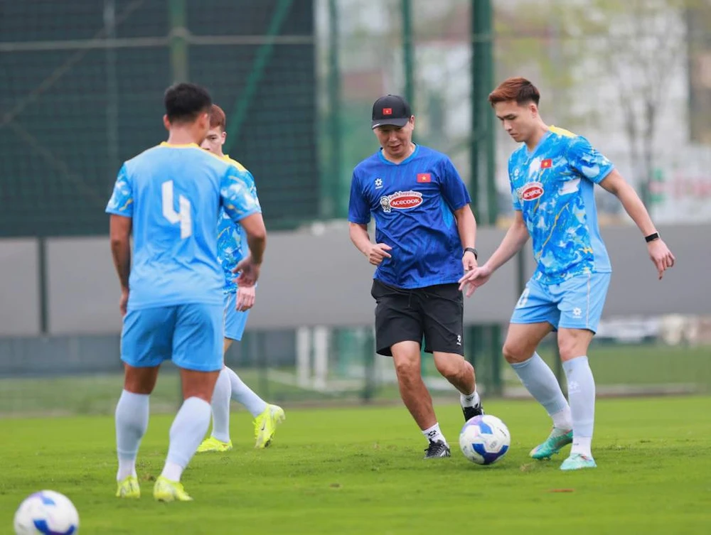 mat-dan-sat-thu-malaysia-yeu-hon-tuyen-viet-nam-o-thien-truong (2).jpg