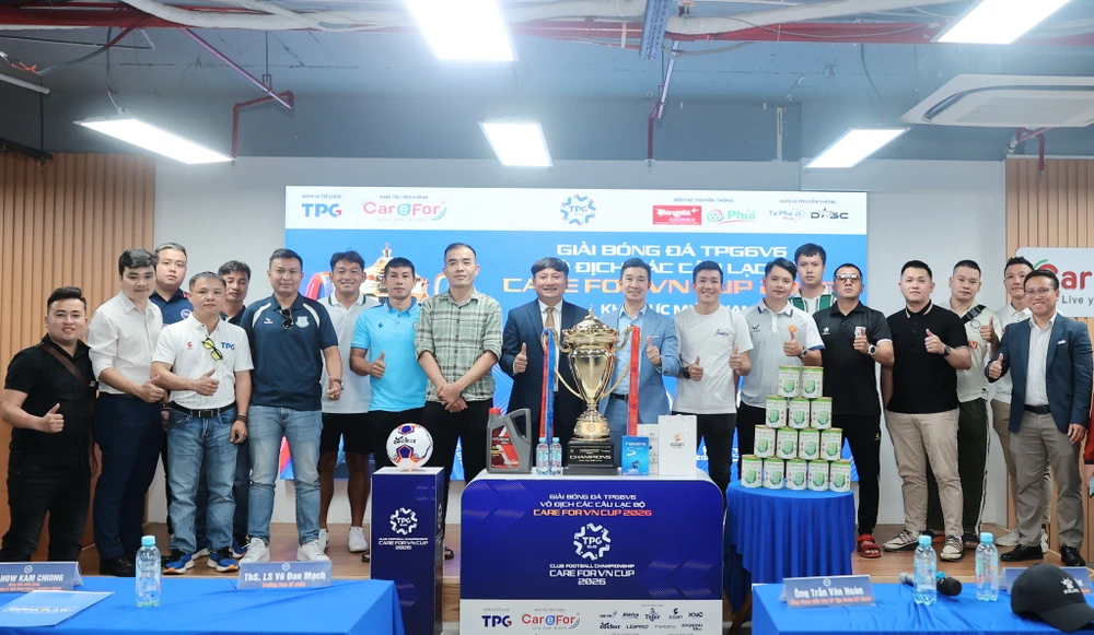 qua-bong-vang-minh-tri-lan-toa-tinh-than-tpg-6v6-toan-quoc (1).jpg