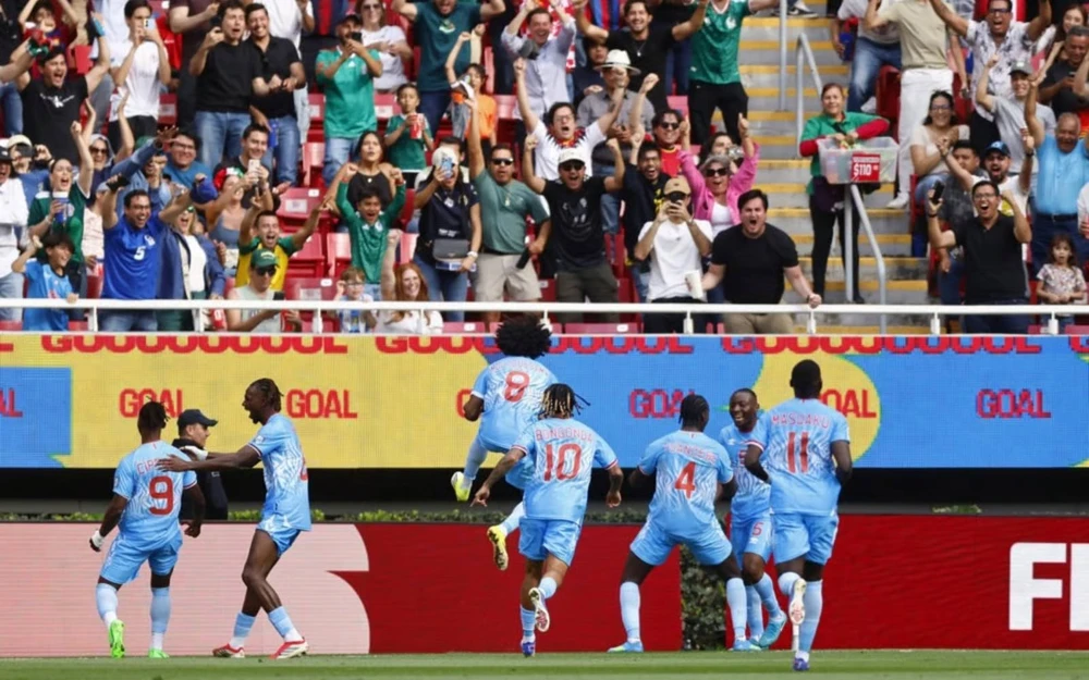 world-cup-2026-ky-thu-voi-loat-tan-binh-viet-lai-lich-su (4).jpg