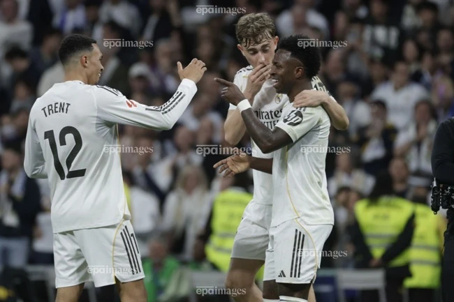 real-madrid-khung-hoang-van-dam-choi-tay-doi-bayern-munich (1).jpg