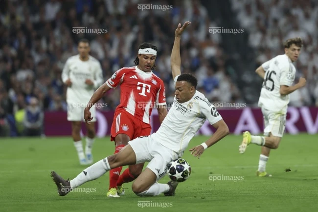 mbappe-chinh-thuc-gia-nhap-doi-ngu-ky-luc-gia-messi-ronaldo (2).jpg