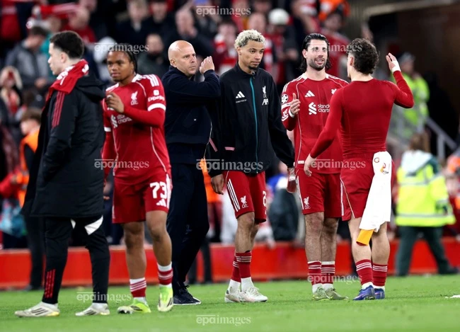 sieu-dai-chien-champions-league-he-lo-su-that-phu-phang-ve-liverpool (3).jpg