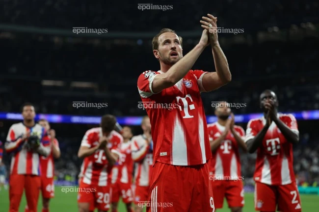 giua-lan-ranh-sinh-tu-champions-league (2).jpg