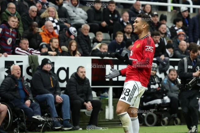 cai-to-lon-o-man-united (2).jpg