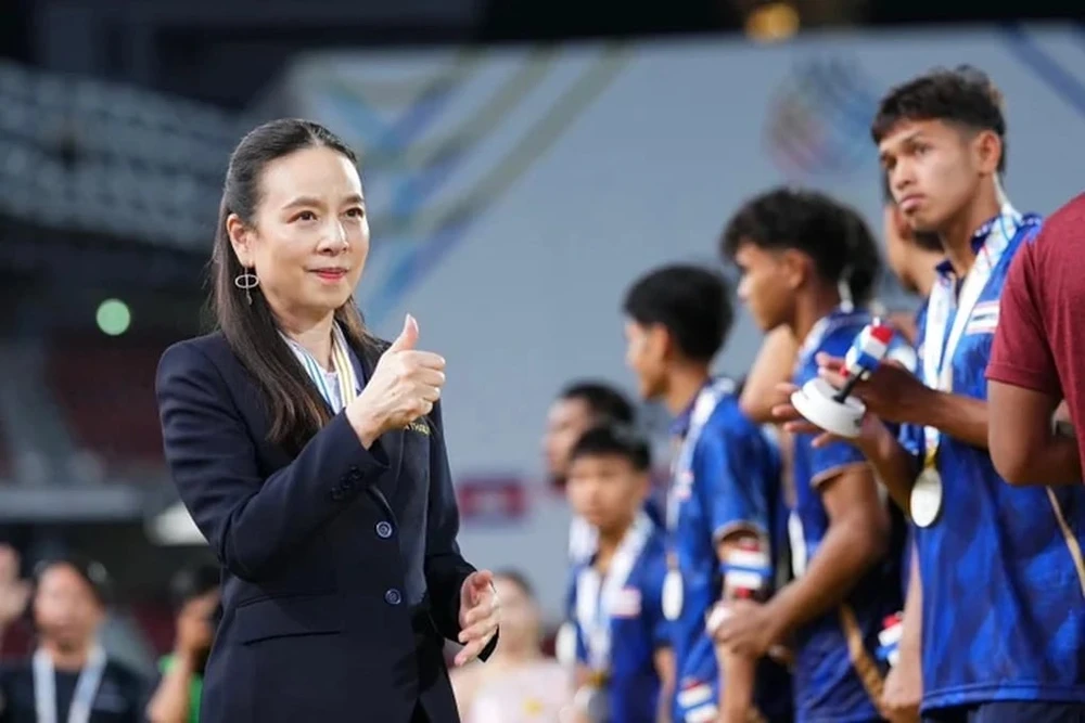 tuyen-thai-lan-trieu-hoi-hang-chau-au-quyet-gay-soc-asian-cup (4).jpg