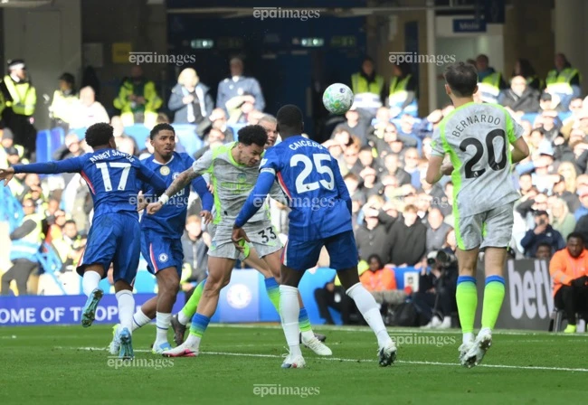 soc-man-city-de-qua-mat-arsenal-vo-dich-premier-league (3).jpg