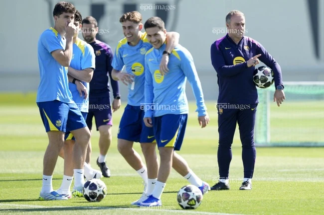 barca-cang-bi-don-vao-chan-tuong-atletico-cang-de-gap-hoa (1).jpg