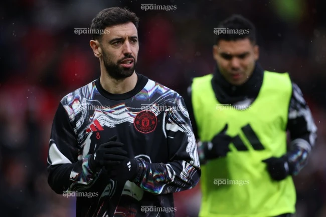 doi-truong-bruno-fernandes-bat-dong-voi-ban-huan-luyen-mu (3).jpg