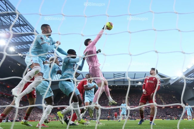 premier-league-chinh-thuc-co-them-mot-doi-xuong-hang (1).jpg