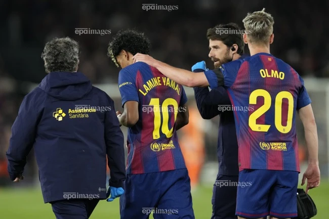 soc-yamal-ghi-ban-roi-chan-thuong-nghi-het-mua-giai (3).jpg