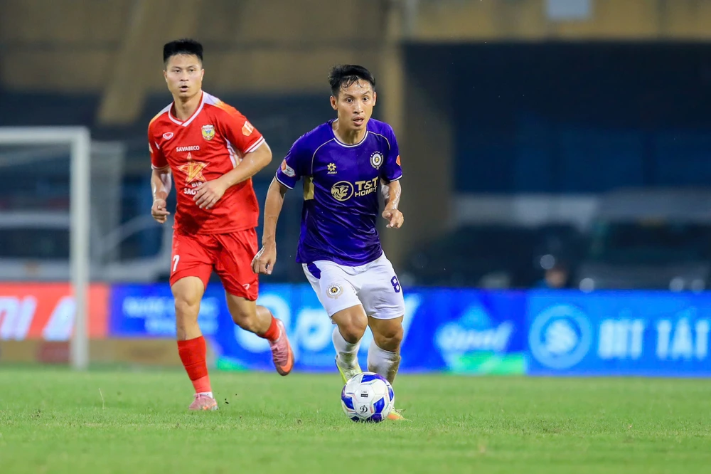 bau-duc-lai-lo-rot-hang-ninh-binh-dai-chien-ha-noi-fc (1).jpg