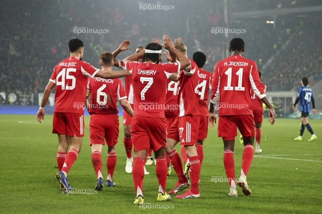 psg-co-doi-hinh-day-du-bayern-meo-mat-truoc-dai-chien-ban-ket (2).jpg