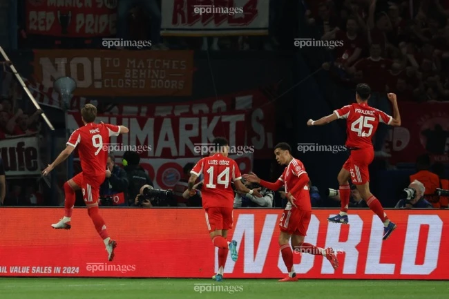 harry-kane-phan-ung-sau-tran-thua-dien-ro-cua-bayern (3).jpg