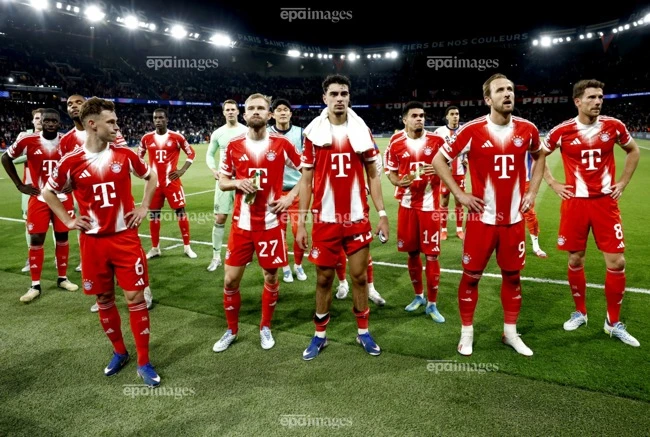 ban-ket-champions-league-dien-cuong-voi-11-ban-thang-ve-chung-ket-treo-lo-lung (1).jpg