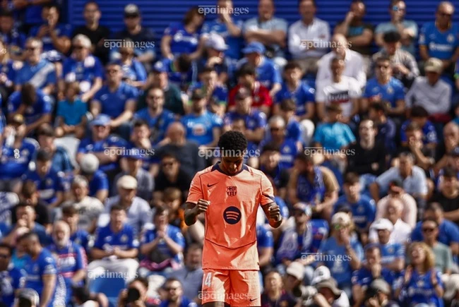 barca-khong-mua-rashford-mu-day-cho-tottenham (1).jpg