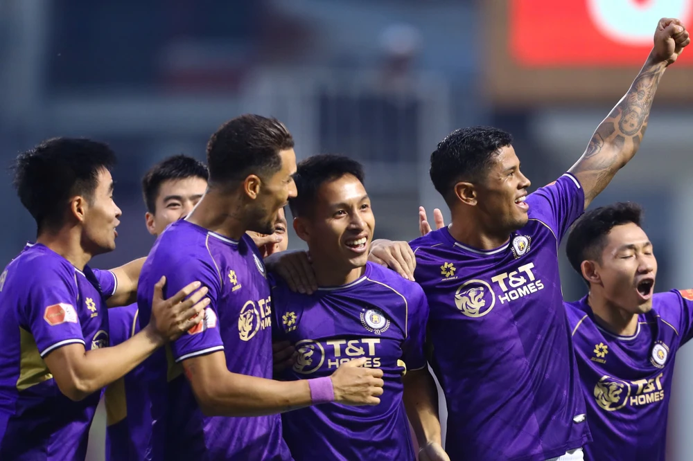 vong-21-v-league-nong-o-hang-day-va-nam-dinh-pha-top-5 (3).jpg