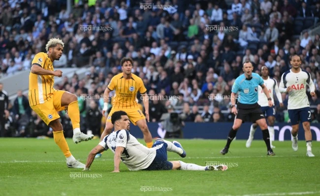 lich-thi-dau-premier-league-cuoi-tuan-arsenal-gay-suc-ep-len-man-city-thoi-roi-tottenham (2).jpg