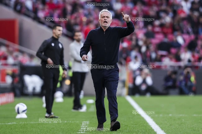 mourinho-dap-tat-co-hoi-gay-soc-cua-real-madrid (2).jpg