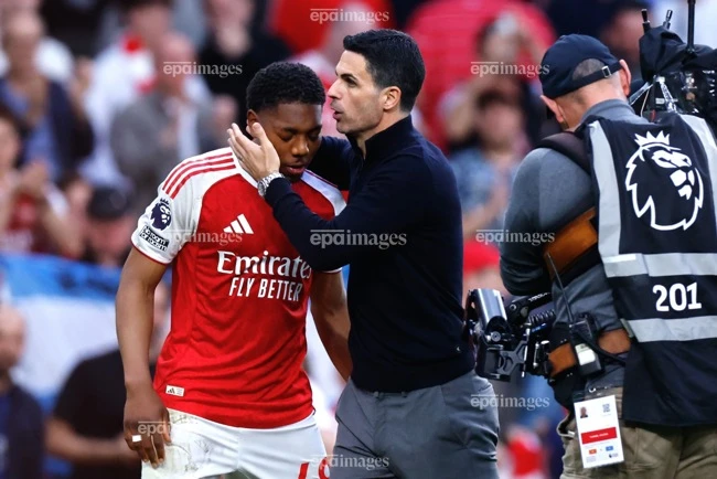arsenal-de-mat-chuc-vo-dich-du-bang-diem-man-city (3).jpg