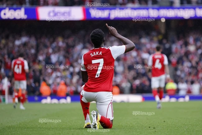 nong-arsenal-va-atletico-tung-doi-hinh-manh-nhat-ra-san-emirates (3).jpg