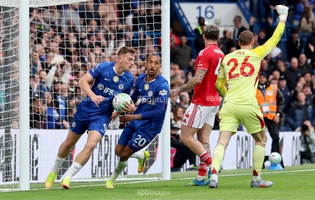 thoi-roi-chelsea-tien-nhieu-de-lam-gi (2).jpg