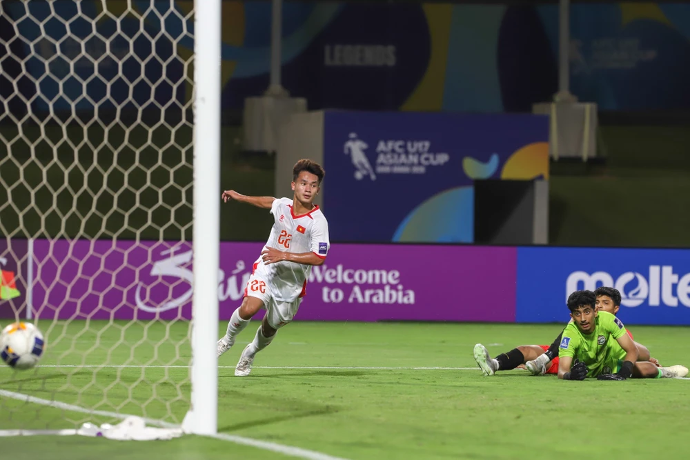 bong-da-tre-viet-nam-mo-toang-cua-world-cup (5).jpg