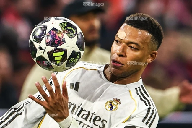 harry-kane-guc-nga-mbappe-am-giai-vua-pha-luoi-champions-league (2).jpg
