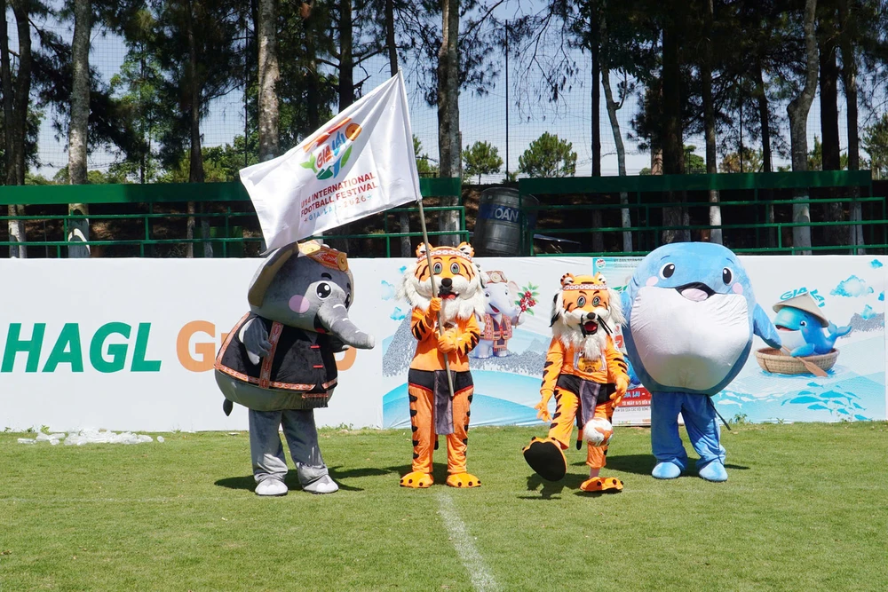 festival-u-14-quoc-te-tai-gia-lai-nong-ruc-voi-dan-mascot-cuc-de-thuong (2).jpg