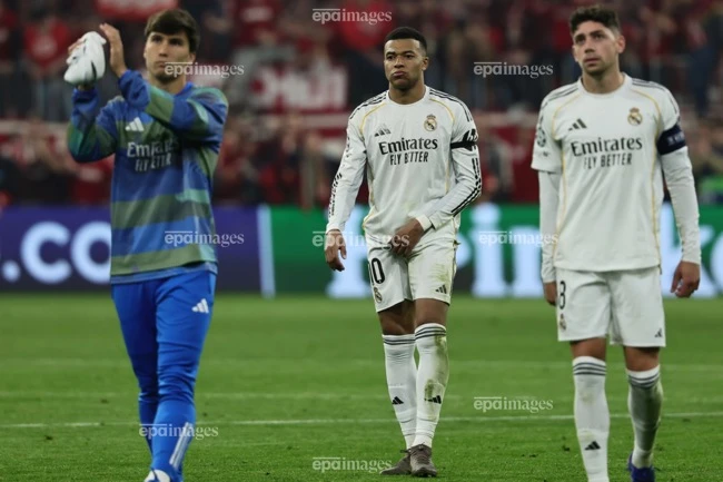 mbappe-lam-loan-real-tan-nat-truoc-tran-sieu-kinh-dien (2).jpg