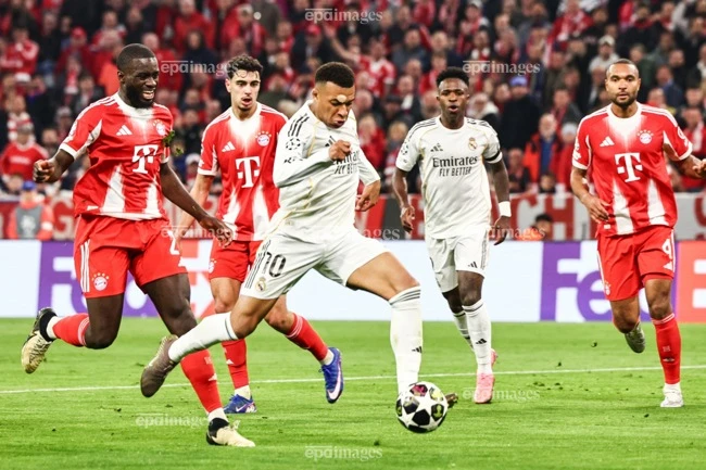 real-madrid-chim-trong-hon-loan-chua-tung-co-barca-mung-tham (1).jpg