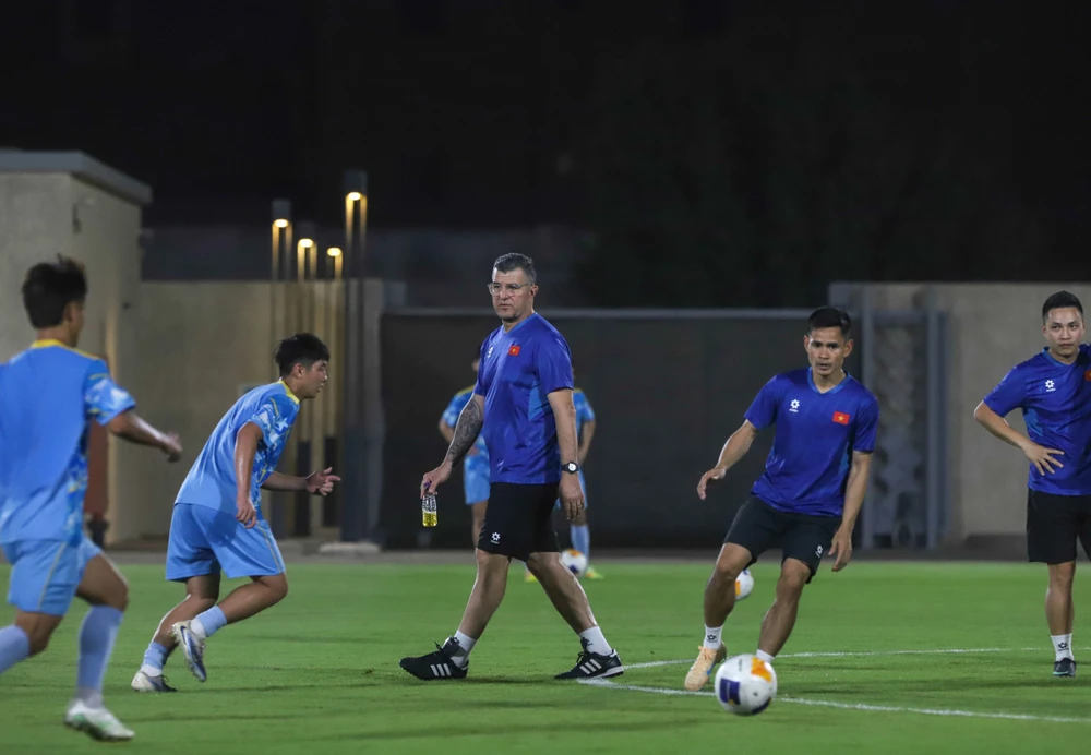 u-17-viet-nam-dai-chien-uae-gianh-ve-world-cup (2).jpg