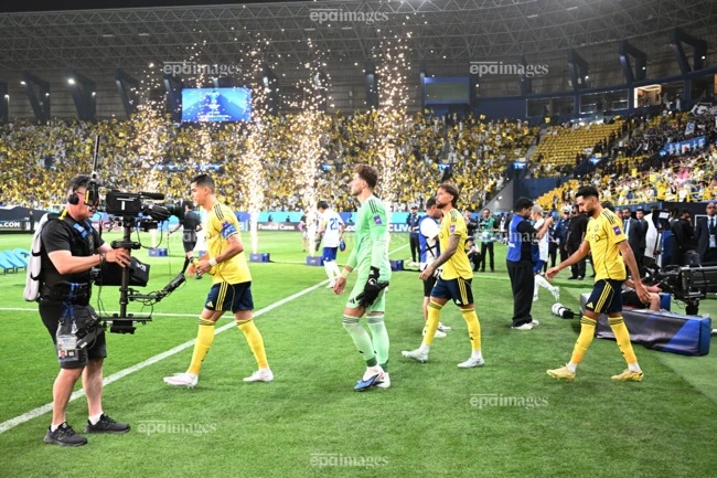 ronaldo-trai-qua-2-noi-dau-trong-5-ngay (2).jpg