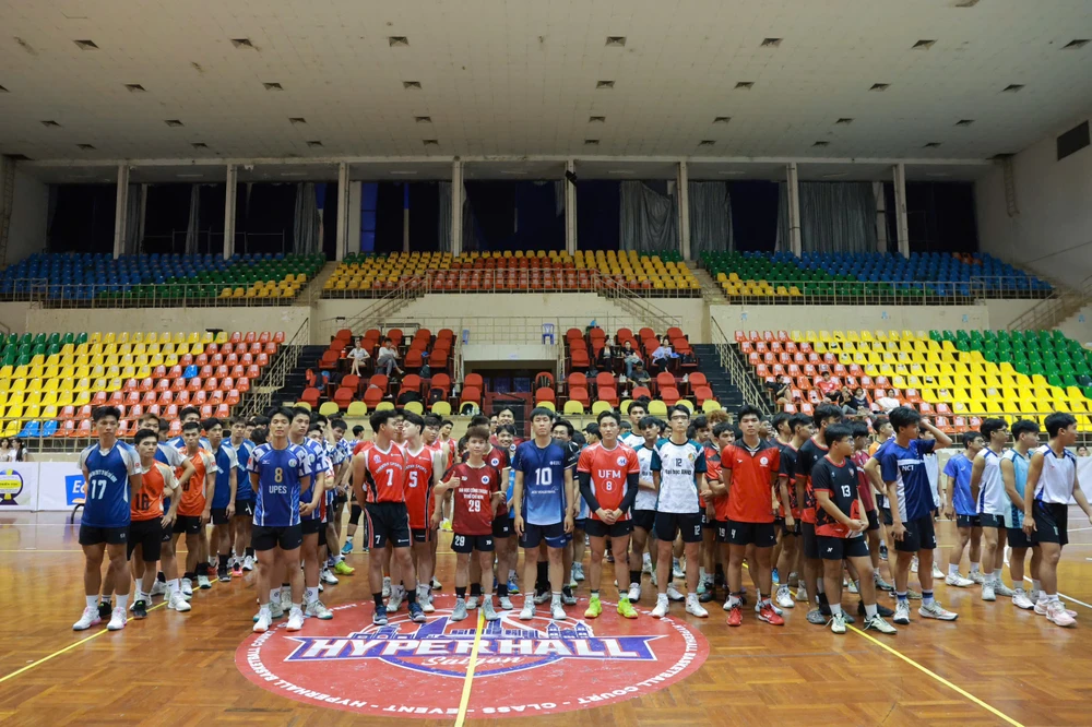vinh-danh-2-nha-vo-dich-cup-bong-chuyen-thien-tan-2026 (4).jpg