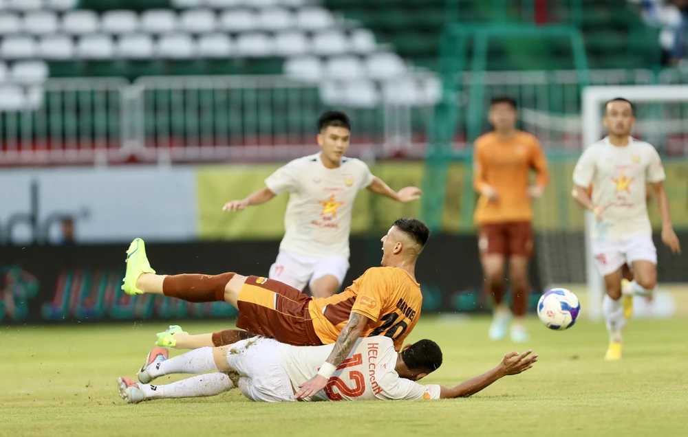 vua-moi-v-league-va-nhung-cuoc-chien-sinh-tu (5).jpg