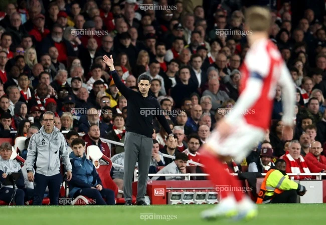 hlv-arteta-pha-ky-luc-lich-su-voi-nha-vo-dich-arsenal (4).jpg