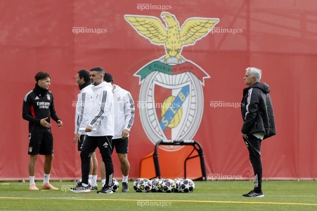 mourinho-tro-lai-real-madrid-tram-ngay-10-ngoi-sao (4).jpg