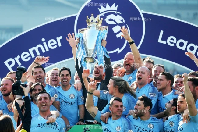 soc-al-nassr-chi-hon-3-800-ty-moi-pep-guardiola-dan-dat-ronaldo (2).jpg