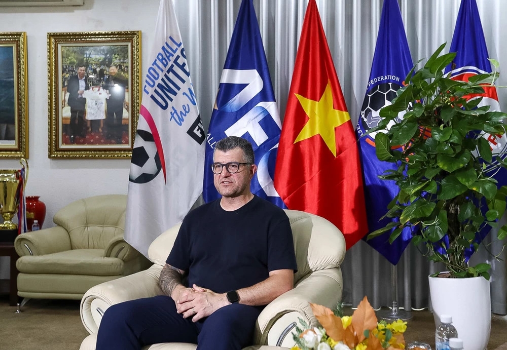bong-da-tre-viet-nam-va-thu-thach-lon-nhat-lich-su (1).jpg