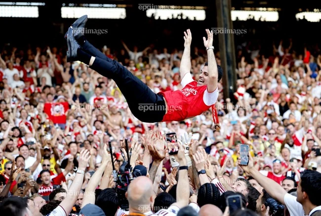 arsenal-va-tran-chung-ket-champions-league-dinh-menh-sau-30-nam-dau-don (1).jpg