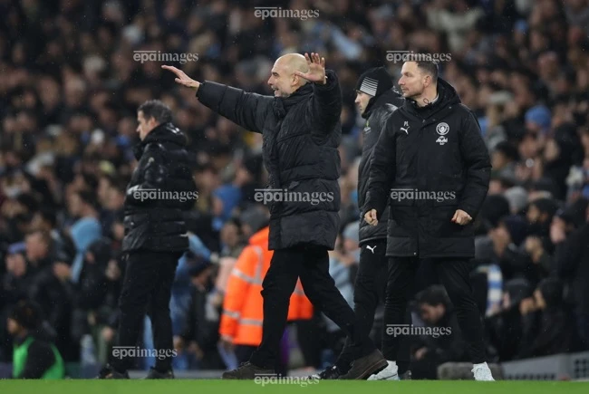 pep-guardiola-roi-man-city-keo-theo-cuoc-thao-chay-chan-dong-etihad (1).jpg