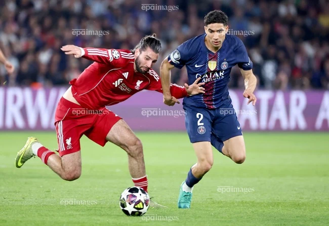 psg-khien-ca-chau-au-kinh-hon-truoc-dai-chien-arsenal (4).jpg