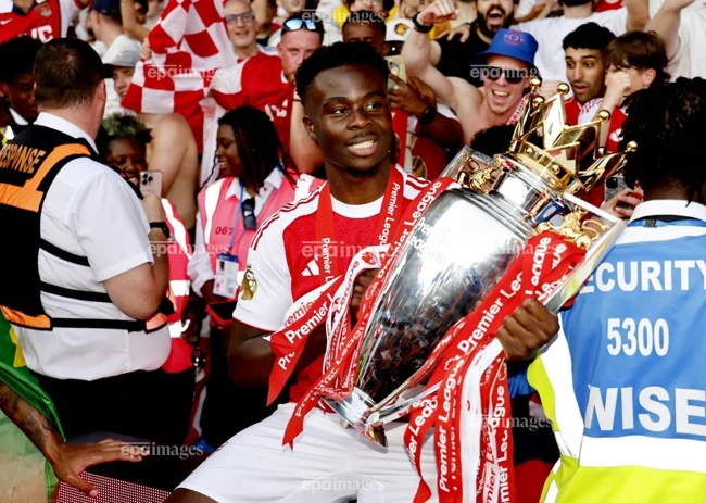 saka-khien-psg-lanh-gay-truoc-chung-ket-champions-league (2).jpg