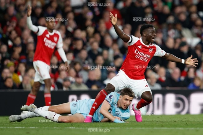 saka-khien-psg-lanh-gay-truoc-chung-ket-champions-league (3).jpg
