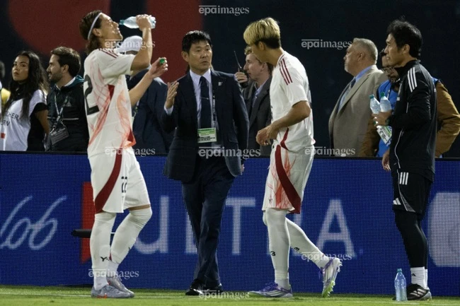 nhat-ban-nhan-cu-soc-cuc-nang-truoc-world-cup (1).jpg