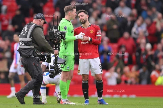 bruno-fernandes-khong-hai-long-o-mu (3).jpg