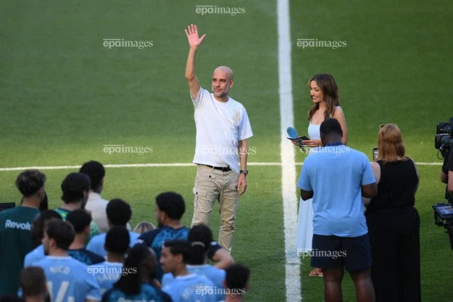 pep-guardiola-tu-choi-dan-dat-messi (3).jpg