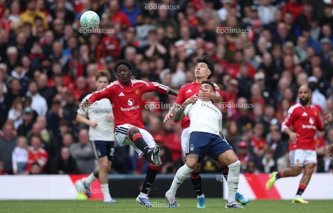 carrick-chot-5-tan-binh-hang-loat-cong-than-roi-mu (3).jpg